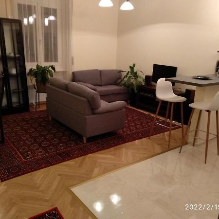 A Quiet Place In The Heart Of The City Budapest Luaran gambar