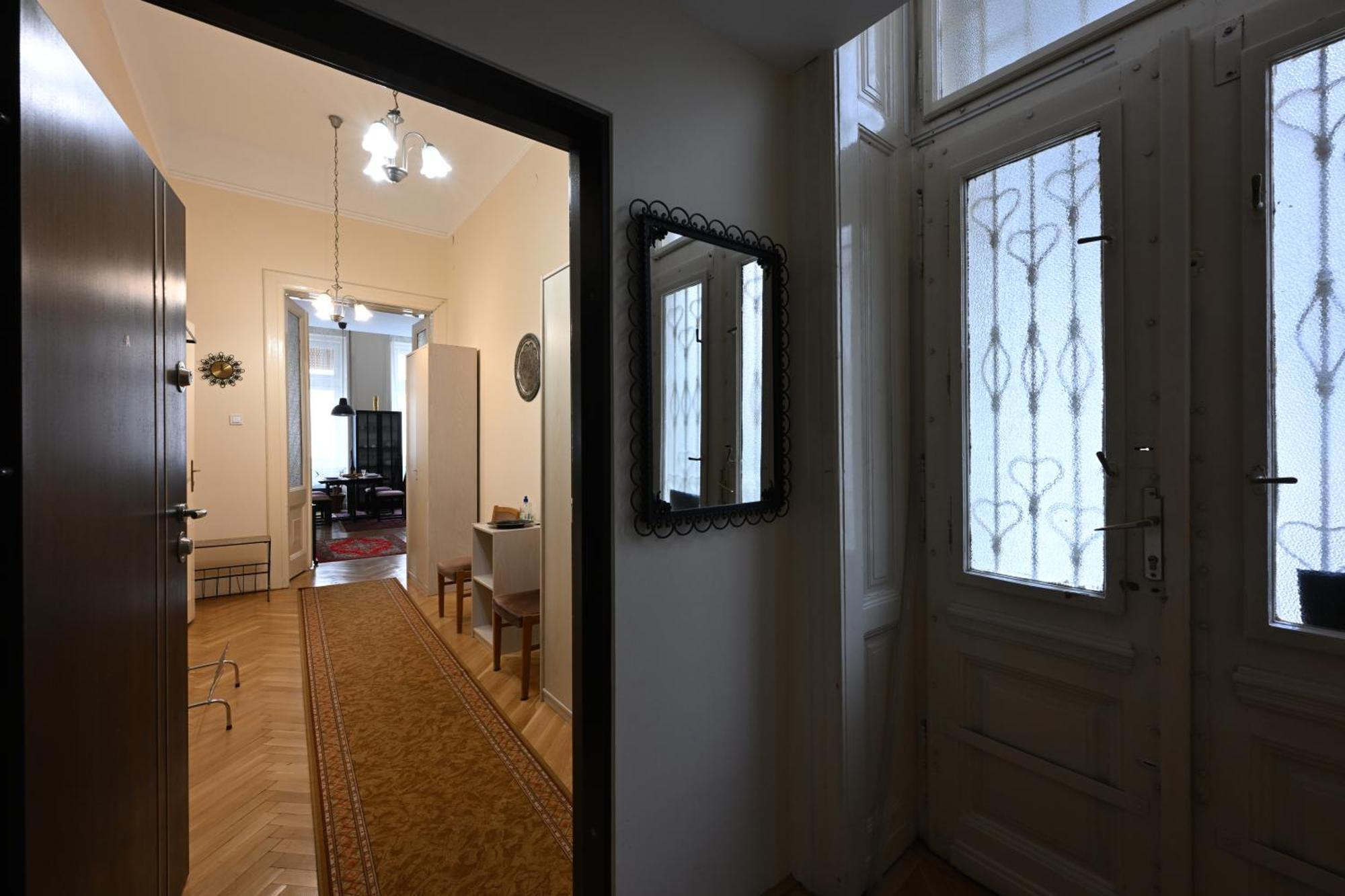 A Quiet Place In The Heart Of The City Budapest Luaran gambar